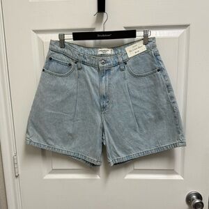 NWT Abercrombie High Rise Loose Shorts